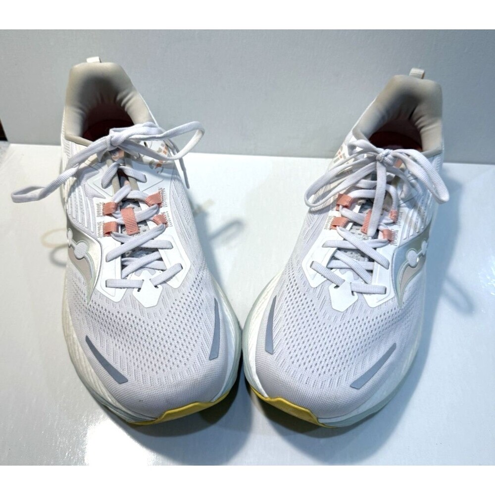 Saucony HURRICANE 24 Womens Running Sneakers Shoes Sz 11 White Foam S10933-246